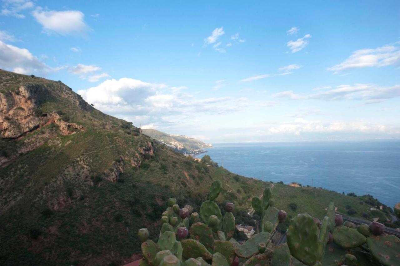 Appartamento Mara'S House, 10 Minuti A Piedi Dal Centro, Parcheggio Privato Taormina Esterno foto