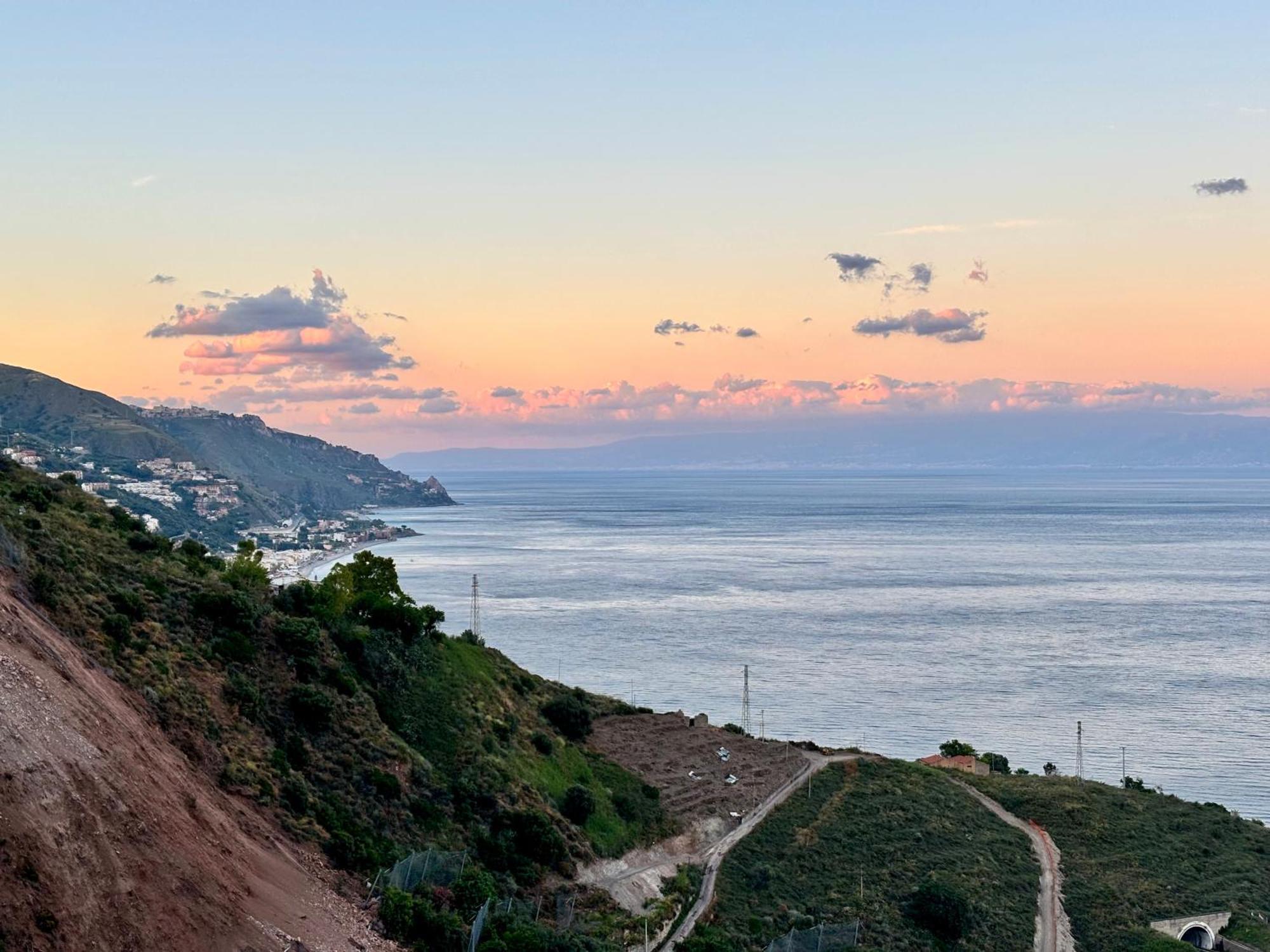 Appartamento Mara'S House, 10 Minuti A Piedi Dal Centro, Parcheggio Privato Taormina Esterno foto